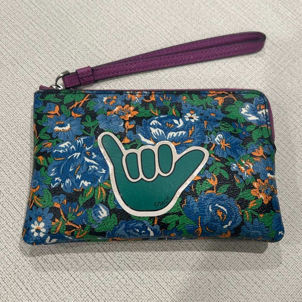 COACH Shaka Aloha Zip  Signature Leather Wristlet Small Floral Print
